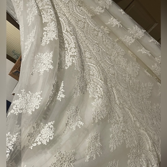 TEUTA MATOSHI Brand new never worn beautiful custom made white Gown PROM WEDDING - Picture 12 of 16